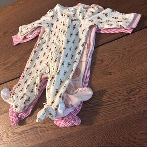 lot of baby girl clothes